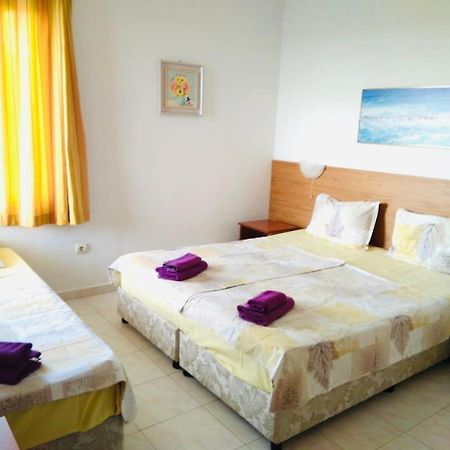 Kъща За Гости Липите Hotel Sinemoretz Bagian luar foto
