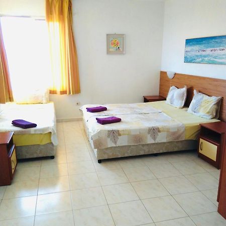 Kъща За Гости Липите Hotel Sinemoretz Bagian luar foto