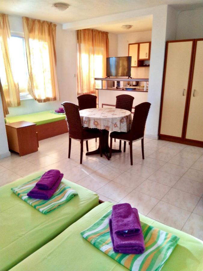 Kъща За Гости Липите Hotel Sinemoretz Bagian luar foto